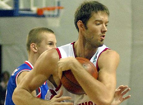 Báder Mártonra kemény csata vár, hiszen a Cibona Zagreb az Olimpija Ljubljana ellen kezdi a sorozatot