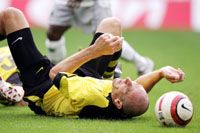 Jan Koller fejesével még vezetett a Dortmund, utána viszont a csatárhoz hasonlóan csapata is majdnem a padlóra került