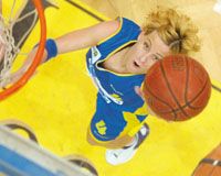 Englert Orsolya a döntô második meccsén szó szerint a vérét adta a szolnoki sikerért