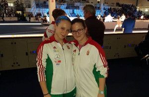 Zsoldosi Karolina (balra) tizedik helyével kivívta az ifjúsági olimpiai kvótát Veronában Forrás: hunfencing.hu