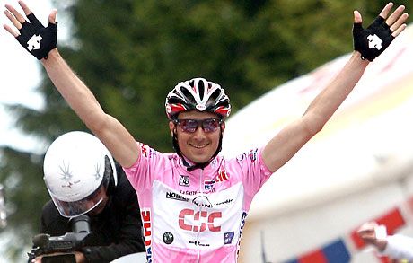 Ivan Basso öröme jogos: most már karnyújtásnyira van a végsô sikertôl