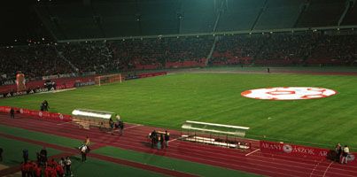 A megújuló Puskás-stadion Európa egyik legszebb arénája és a 2008-as Európa-bajnokság elitmérkôzéseinek helyszíne lehet (Fotó: M. Németh Péter)