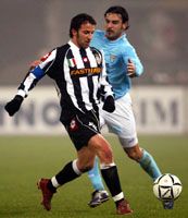 Alessandro Del Piero (balra) ezúttal nem tudta háttérbe szorítani Stefano Fiorét