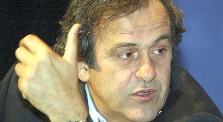 Michel Platini, a háromszoros aranylabdás egykori futballsztár a jelenlegi UEFA-elnök egyetlen kihívója