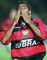 Romário visszatérése alkalmával trófeákat ígér a Flamengo szurkolóinak