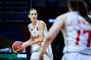 Madár Eszteréknek nem sikerült a továbbjutás a spanyolok elleni negyeddöntőben a soproni U20-as Eb-n Forrás: FIBA.Basketball