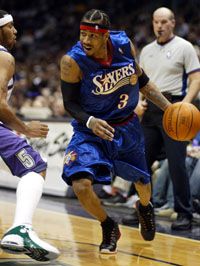 Az idénycsúccsal záró Allen Iverson már az elsô félidôben 33 pontot szerzett