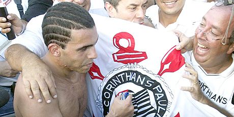 Még hogy nem szeretik az argentinokat Brazíliában &#8211; Carlitos Tévez, a Corinthians legnagyobb kedvence