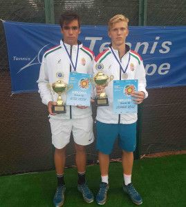 Fajta Péter és Velcz Zsombor az U16-os Európa-bajnokság ezüstérmével