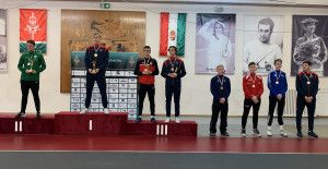 A junior fiú párbajtőrözők döntősei Forrás: hunfencing.hu