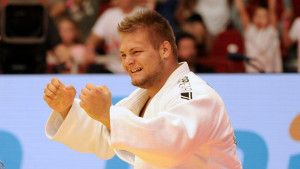 Jó esély van rá, hogy Sipőcz Richárd (kékben) Vantaa-ban is úgy örülhet, mint a budapesti felnőtt Grand Prix-versenyen Forrás: judoinfo.hu