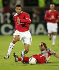 Giggs (balra) eddigi legnagyobb sikerét, a BL-diadalt 1999-ben érte el