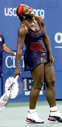 Serena Williamsnek a hosszú kihagyás után még túl nagy falat volt a világelsô