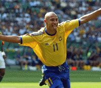 "Henke" Larsson újra magára ölti a sárga mezt