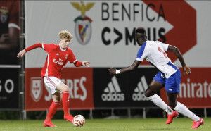 Molnár Rajmund (17) élvezi a mindennapokat a portugál Benfica utánpótlásában