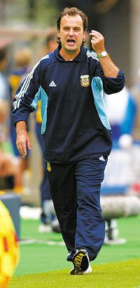 Bielsa jön, ám az argentin szurkolók szívesebben vennék, ha menne