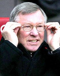 Sir Alex Ferguson felénk pillant