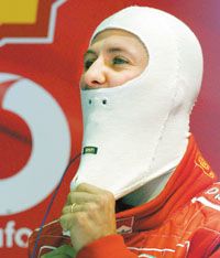 A hatszoros világbajnok felkészült a nyílt sisakos csatára, lehet, hogy ô és Montoya is a kavicságyban végzi