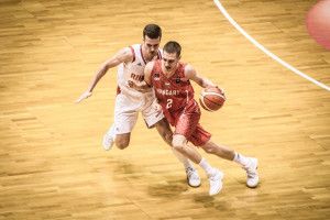 Kerpel-Fronius Gáspár tizenkét pontig jutott Macedónia ellen Forrás: FIBA