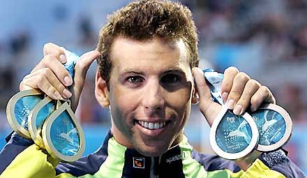 Grant Hackett öt érmet, közötte három aranyat szerzett. Ő az első, aki hét egyéni világbajnoki címig jutott (fotók: Reuters)