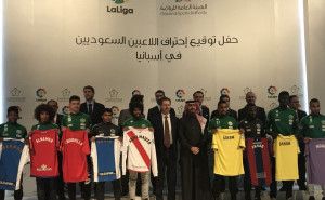 Modern futball: kilenc szaúdi labdarúgót vásároltak meg a spanyol első, illetve másodosztályba Forrás: AFP