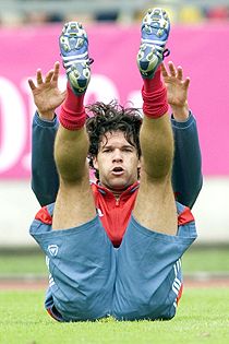 Spanyol lapértesülések szerint Michael Ballack már elfogadta a Real Madrid ajánlatát