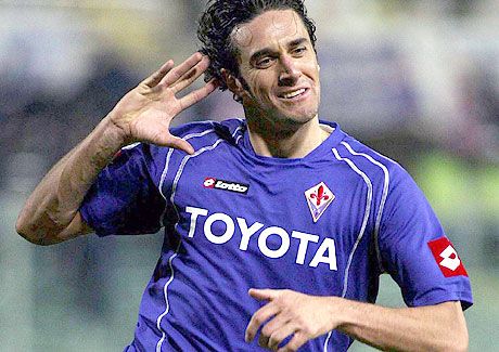 Luca Toni a Messina elleni duplájával megerôsítette helyét a góllövôlista élén, és 21 forduló alatt immár 21 találatnál jár. Korábban ennyi idô alatt csak Valentin Angelillo (1958?59, Inter, 25 gól), Felice Borel II (1933?34, Juventus, 24) és Enrico Guait