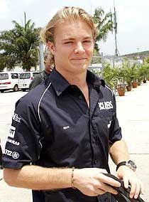 Nico Rosberg gyorsan szokja a sztárságot