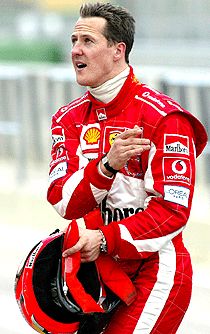 Michael Schumacher biztos benne, hogy csapata jól döntött, amikor a tavalyi autó módosított változatával kezdte meg a téli felkészülést, és azt indítja az elsô versenyeken is