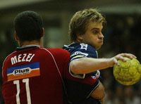 Az olimpiára, valamint az MK-fináléra is készülô szegedi Mezei és veszprémi Buday szombaton újra ölre megy (Fotó: Danis Barna)