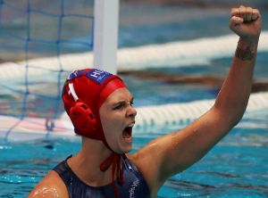 Neszmély Boglárka ezúttal is több bravúrt mutatott be a kapuban Forrás: total-waterpolo.com