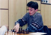 Almási Zoltán világossal magabiztos gyôzelmet aratott vietnami riválisa ellen, jelentôsen hozzájárulva a férficsapat sikeréhez