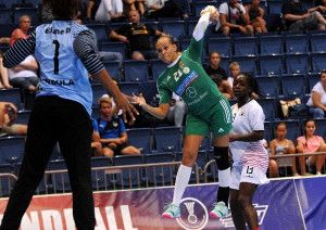 A dunaújvárosi Klujber Katrin a válogatott egyik legjobbja volt a franciák elleni felkészülési meccsen Forrás: world2016