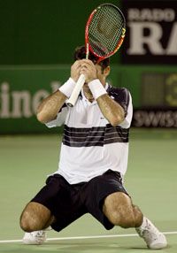 Szargszjan el sem hiszi, hogy életében elôször Grand Slam-nyolcaddöntôt játszhat (Fotó: Reuters)