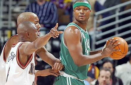 Antoine Walker újra a Boston zöld mezében