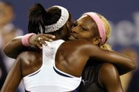 Serena Williams (jobbra) az idén már negyedszer verte meg nôvérét, Venust, ráadásul még szettet sem veszített ellene