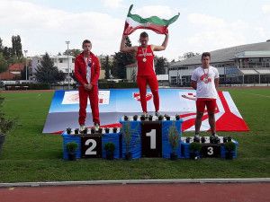 Gábor Tamás a dobogó tetején, Gábor Levente a második fokán. Fotó:MATSZ