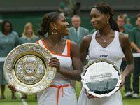 A tavalyi gyôztes Serena Williams (balról) a nôi mezôny elsô kiemeltje