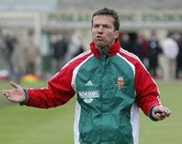 Lothar Matthäus nem érti, miért nem a válogatott érdekei a legfontosabbak a magyar futball valamennyi szereplôje számára (Fotó: Németh Ferenc)