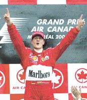 Michael Schumacher már hátradôlhetne, de megígérte, továbbra is keményen hajt
