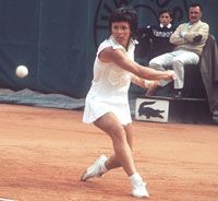 Billie Jean King a pályán és azon kívül is meghatározó alakja volt a ma már az urakéval csaknem egyenrangú hölgytenisznek