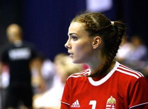 A 18 éves Schatzl Natalie a bajnoki bronzérmes Érdben folytatja Forrás: MKSZ