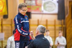 Spiesz Anna egyéniben és csapatban is aranyérmet szerzett a gyermek kard országos bajnokságon