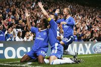 Drogba (balra) és Terry (középen) is góllal járult hozzá a Chelsea idei második BL-gyôzelméhez