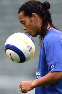 Ronaldinho helye biztos