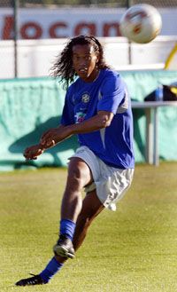 Ronaldinho (képünkön) érdekében Ronaldo és Roberto Carlos is közbenjárt