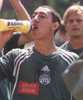 Leandro nem iszik elôre a medve bôrére, de abban azért nagyon bízik, hogy az UEFA-kupában eljut a legjobb tizenhat közé a Fradi