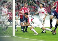 Hat mérkôzésen hét gól – Kevin Kuranyira (elöl) a ferencvárosi védelemnek muszáj lesz nagyon figyelnie