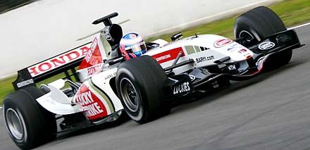 Jenson Button és Szato Takuma hiányozni fog a következő két versenyről