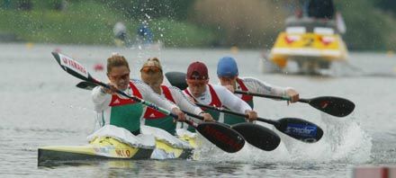 Töretlenül elôre: Kovács Katalin, Szabó Szilvia, Viski Erzsébet és Bóta Kinga gyôzelmével kivívta az olimpiai indulás jogát (Fotó: Danis Barna)